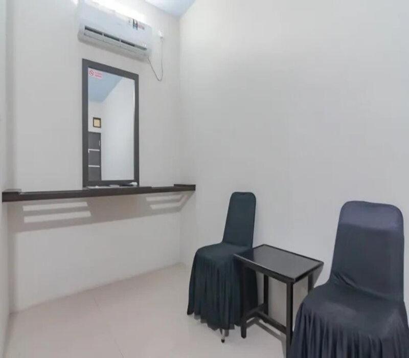 Отель Tw Penginapan Syariah Чианджур Экстерьер фото